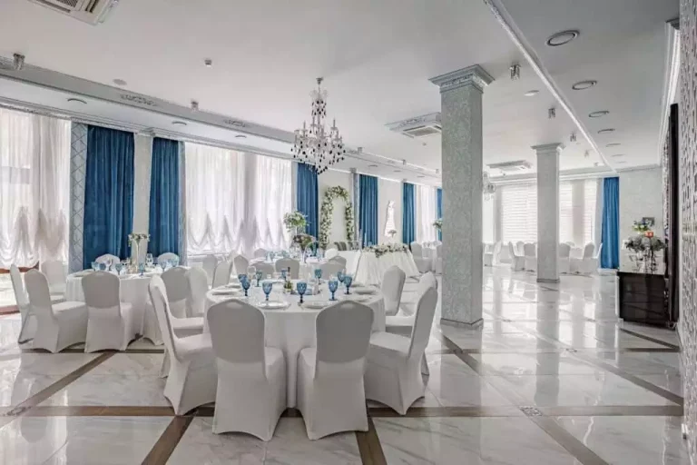 Villa Italy: Где Средиземноморье Встречается с Русским Гостеприимством – Наш Незабываемый Опыт в Банкетном Комплексе